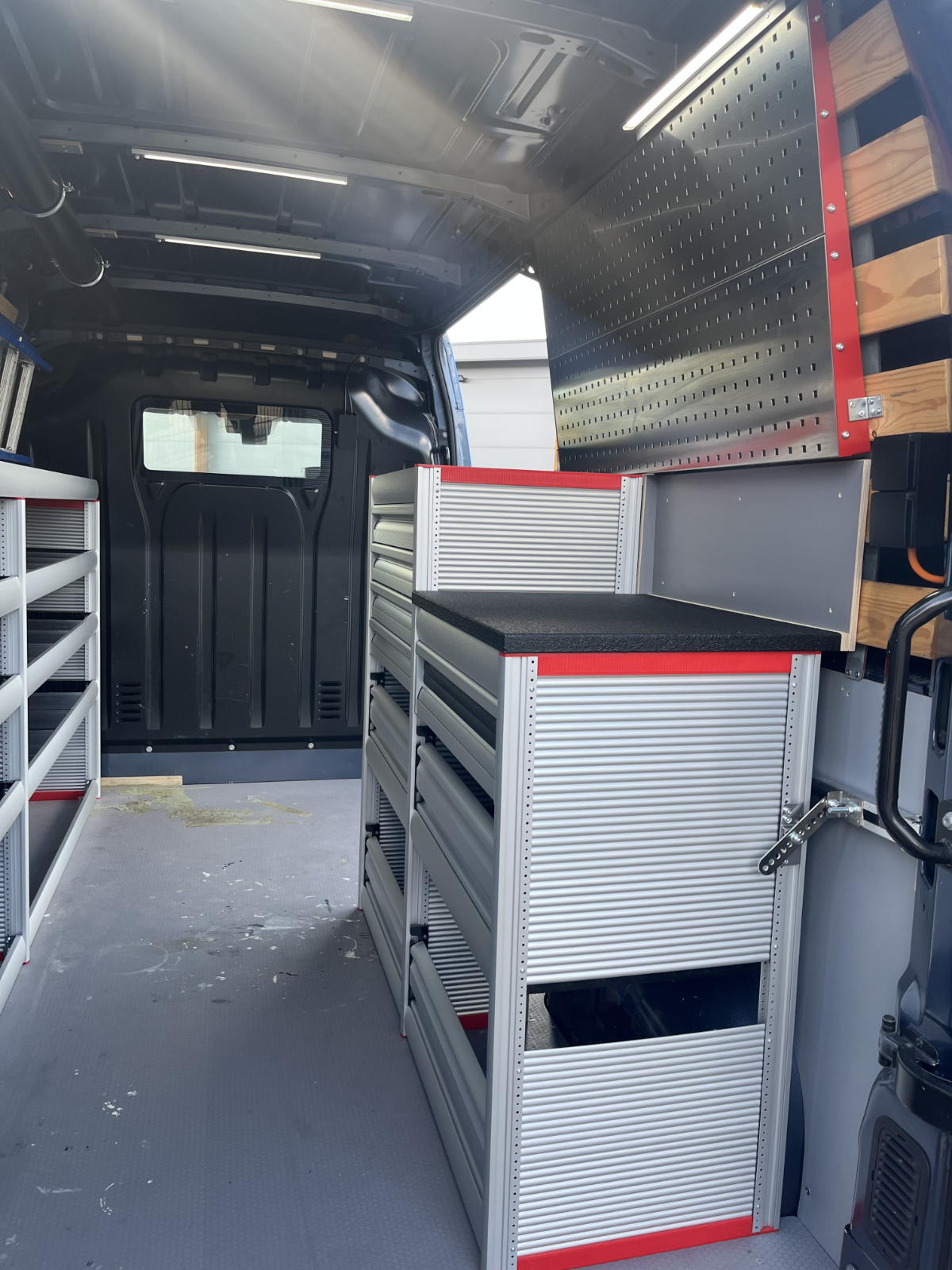 Bedrijfswageninrichting Renault Master
